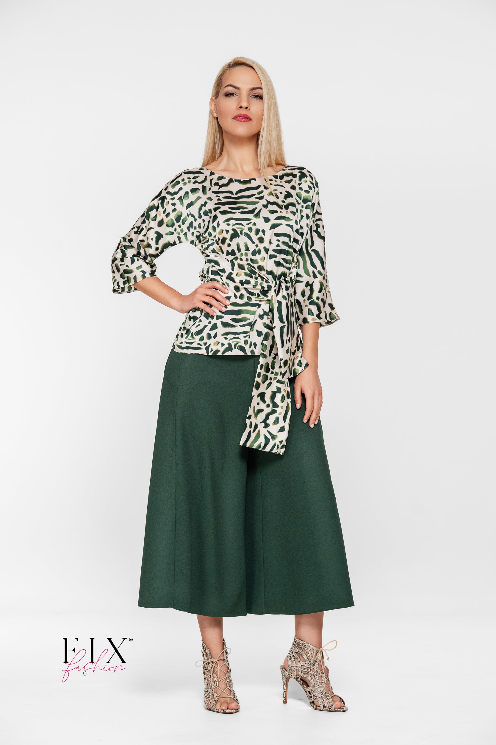 FUSTA - PANTALON SCURTA 4154