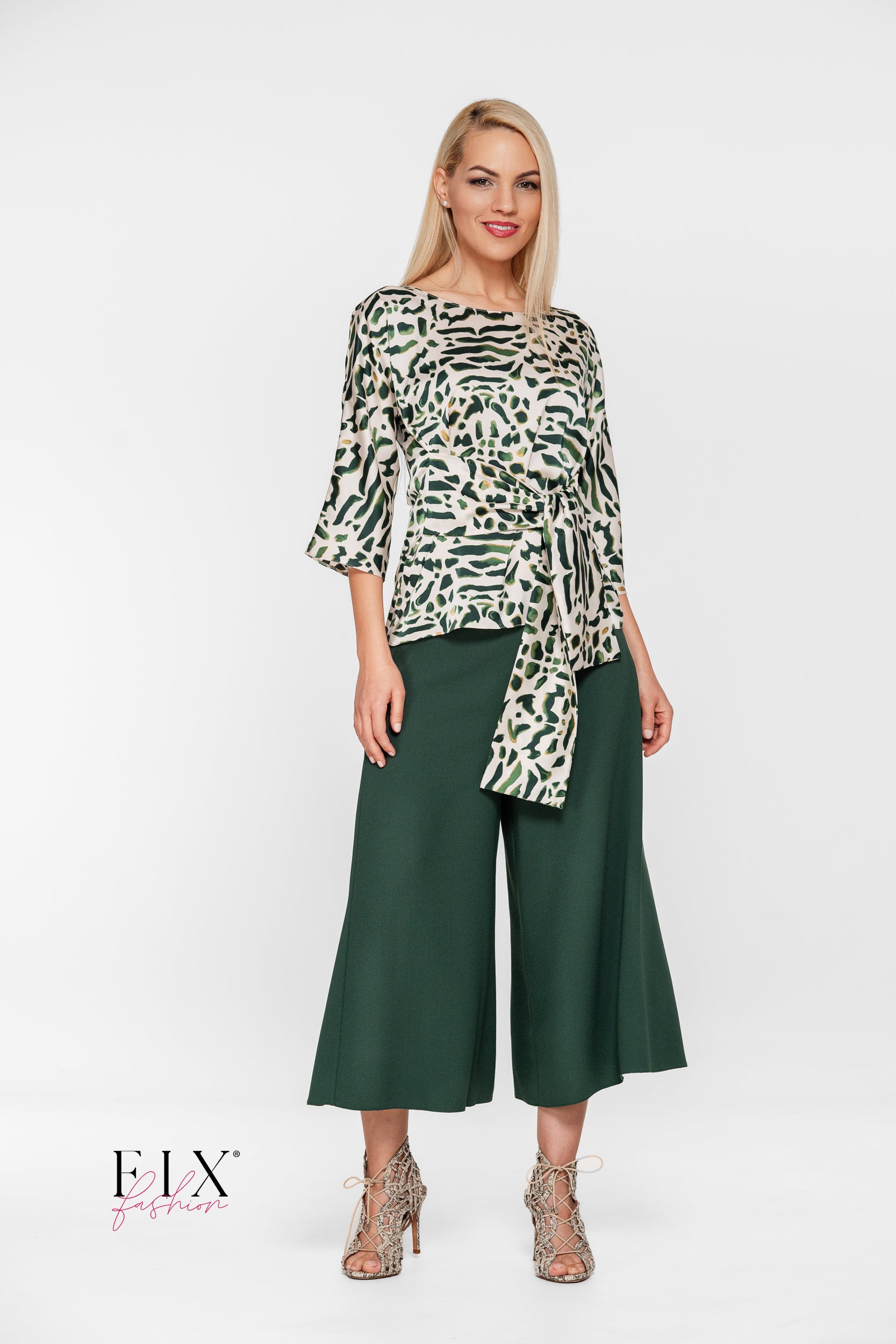 FUSTA - PANTALON SCURTA 4154