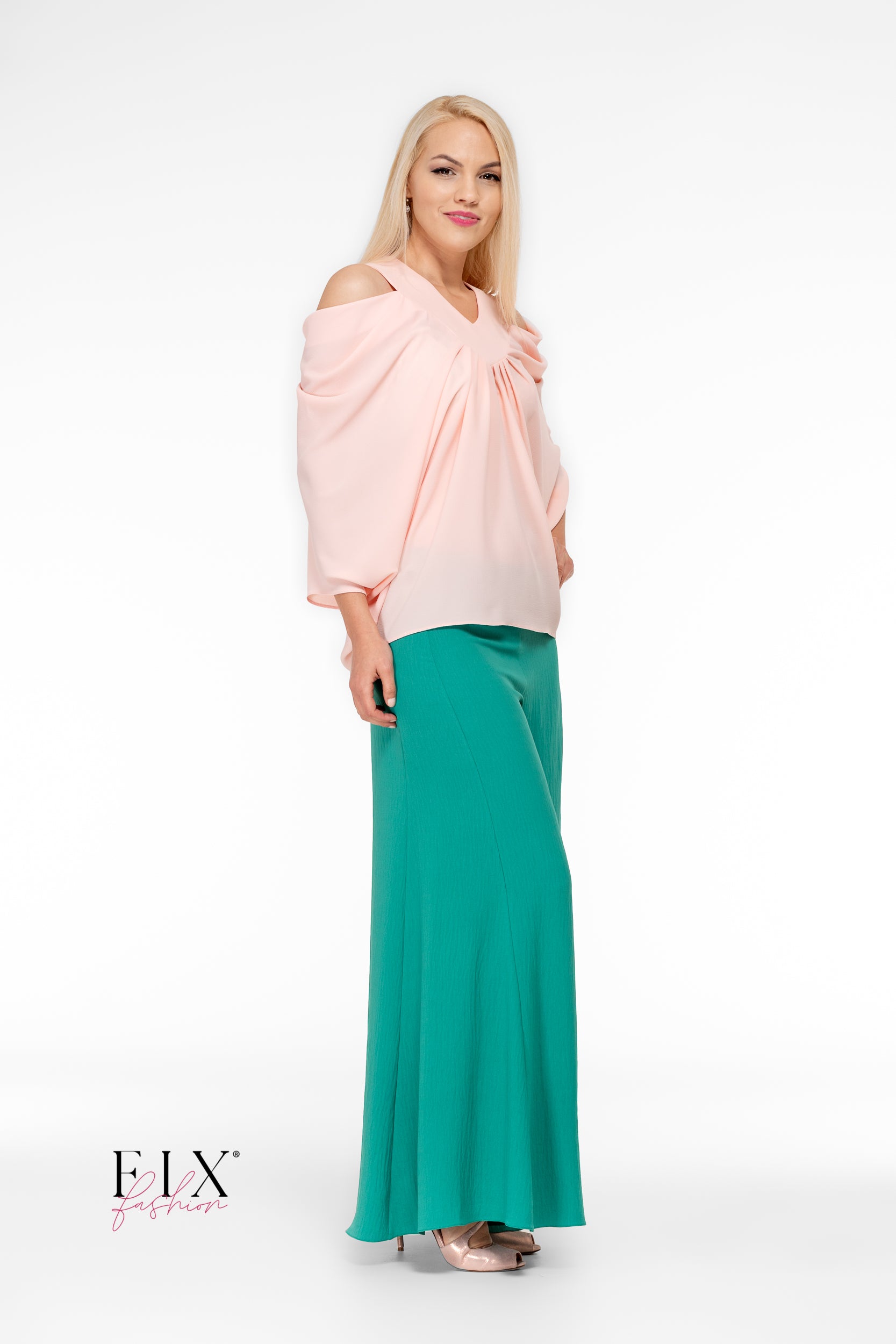 BLUZA FLUTURE CU UMERI GOI 4155