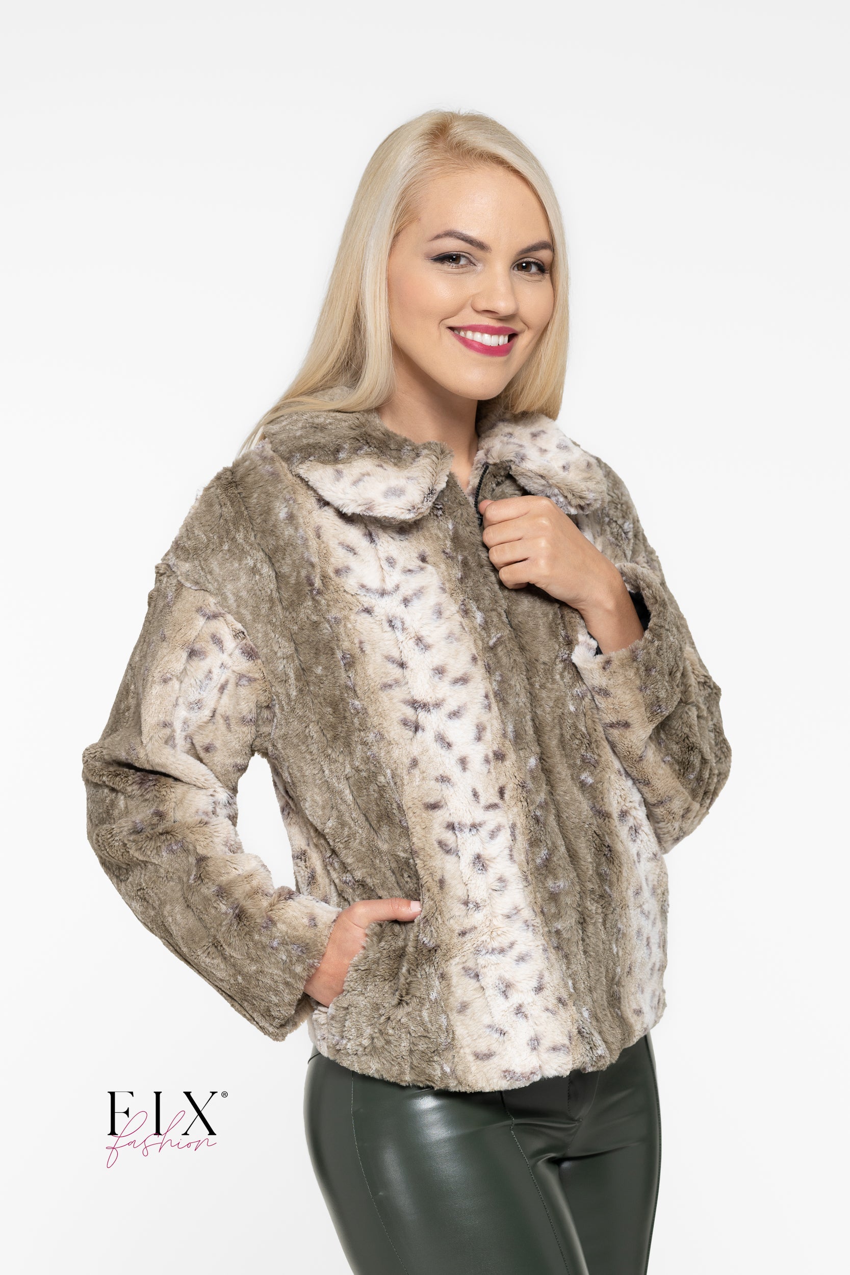 HAINA SCURTA BLANA ECO 4203