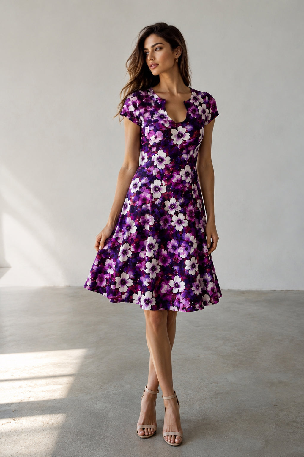 Rochie Scurtă Eden — Grădină Înflorită