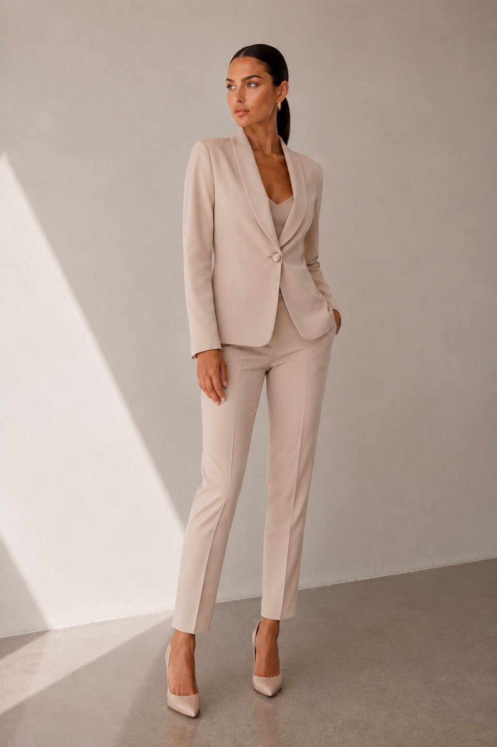 Compleu Office Damă Caramel cu Pantalon Conic