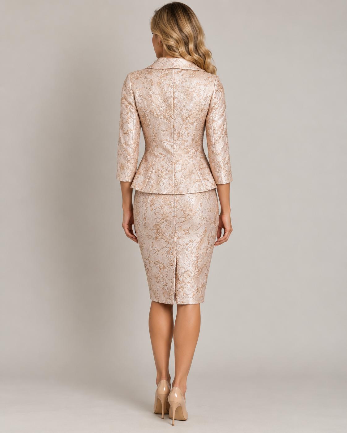 COMPLEU ELEGANT BROCARD CU MANECA 3/4